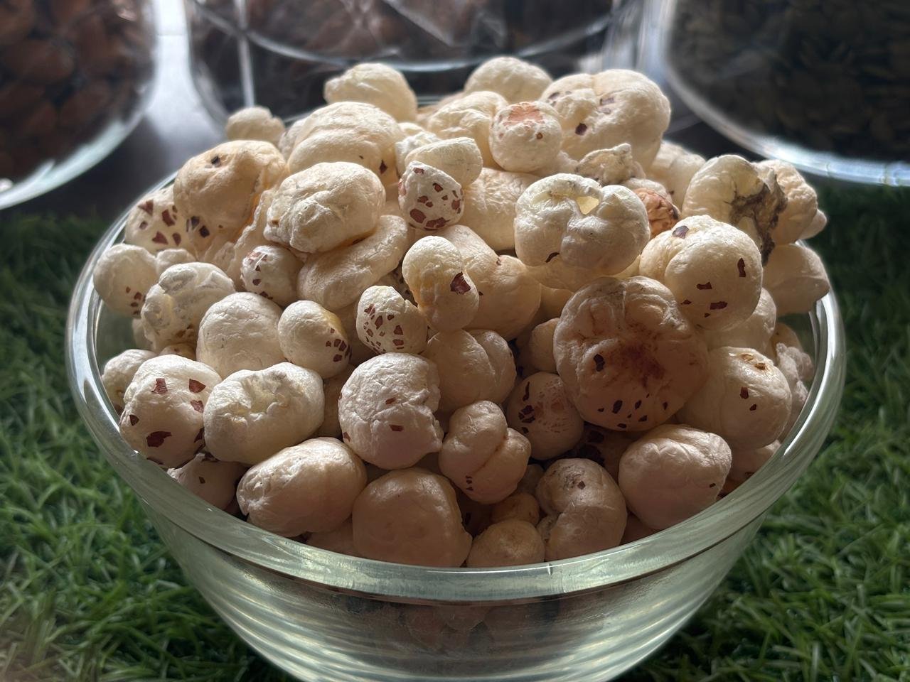 makhana (fox nuts) makhana (fox nuts)