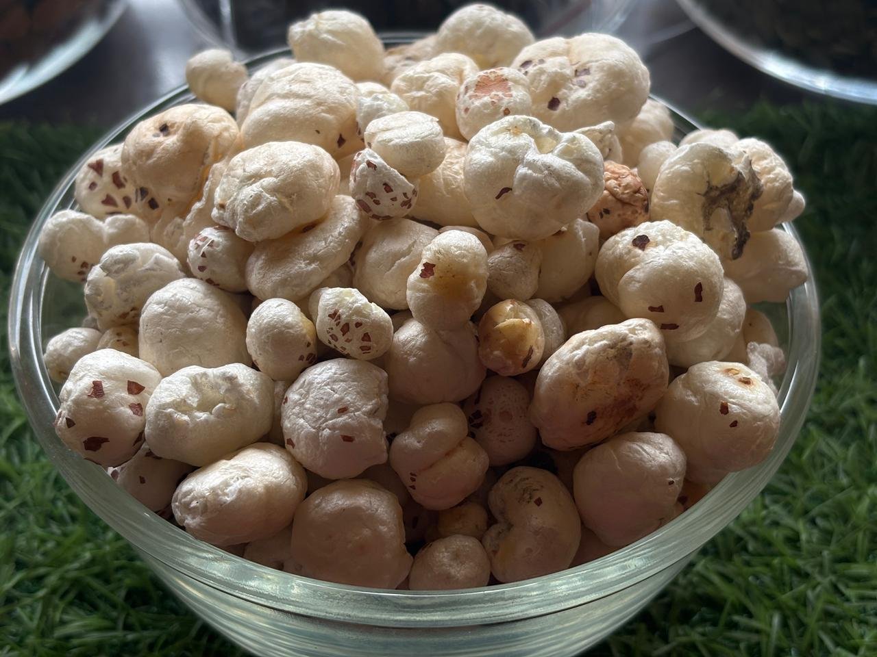 makhana (fox nuts) makhana (fox nuts)